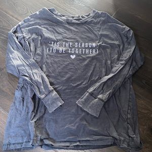 oversized gray graphic tee